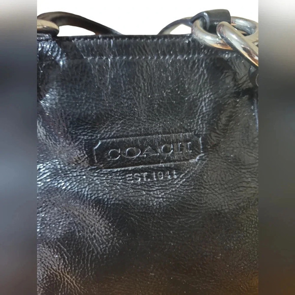 Coach Gallery F12839 Black Patent Leather Shoulder Tote – Turnlock Side Pockets - Picture 12 of 16